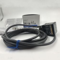 Omron E8F2-B10B Digital Pressure Sensors with LED Display PNP Output Positive Pressure